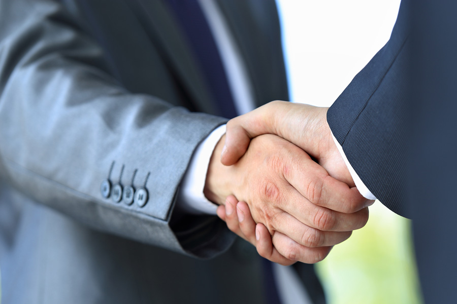 欠錢不還會(huì)構(gòu)成犯罪嗎？——上海刑事律師的專業(yè)解讀