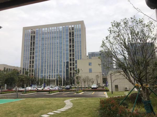 崇明刑事律師來講講清潔工掃地時將辦公室的財物拿走怎么辦