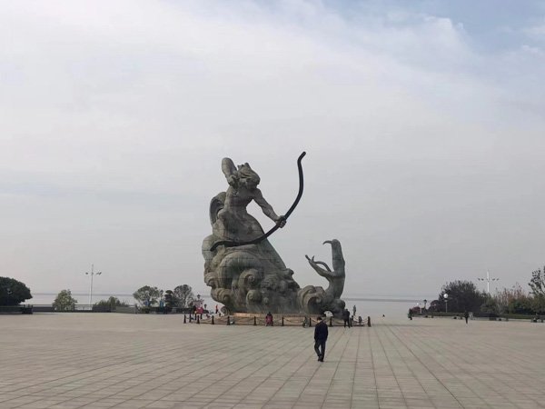 非法吸取公眾取款罪與集資詐騙罪有何區(qū)別？上海詐騙案件律師來(lái)回答