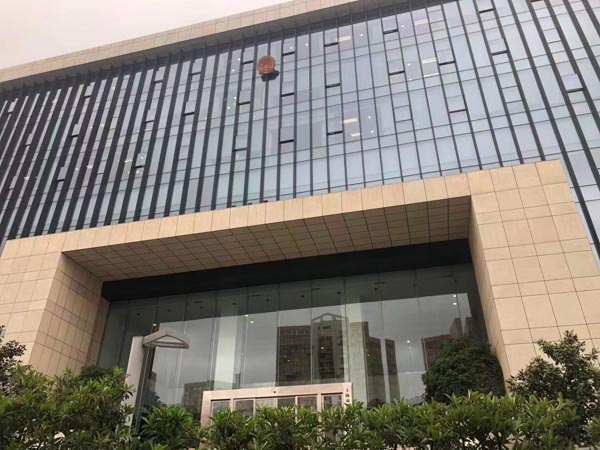 通過騙取方式將公司貨款據(jù)為己有是詐騙嗎？上海擅長(zhǎng)刑事律師來回答