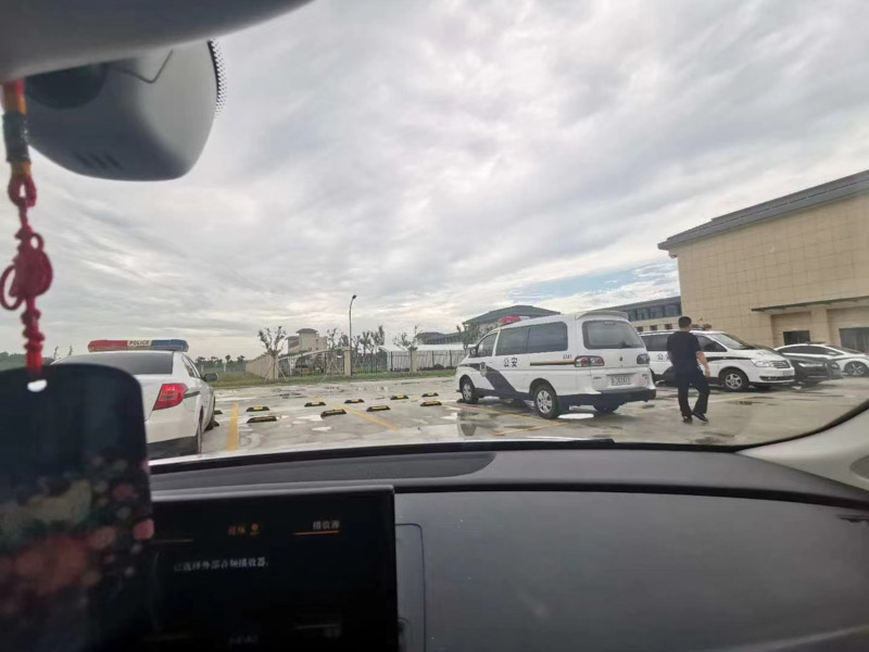 貪污案適用減輕處罰情節(jié)能否減至免予刑事處罰？上海刑事專業(yè)律師來回答