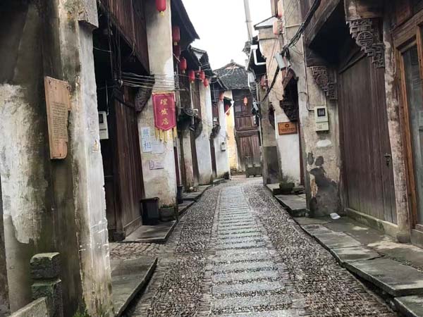 銷售假冒注冊商標商品未遂是否作為犯罪處理？上海重大刑事案件律師來回答